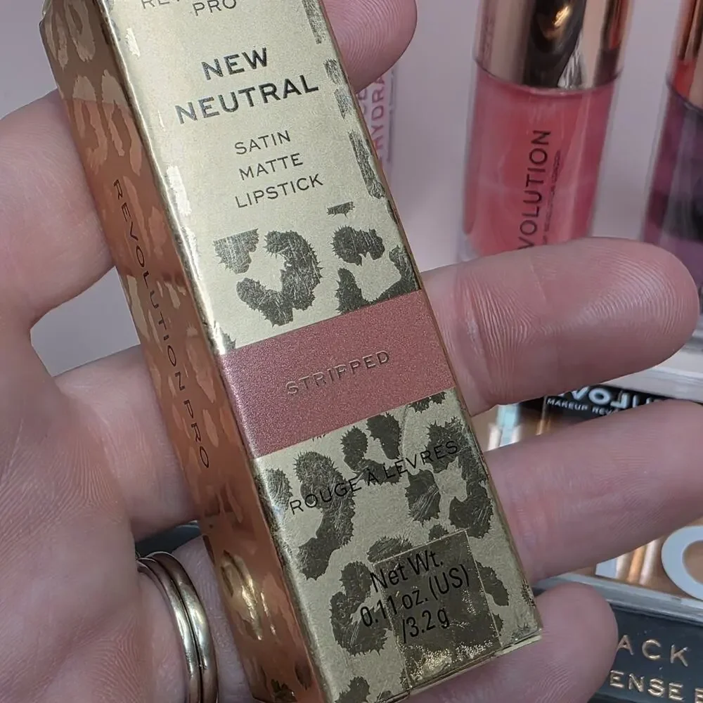 Revolution Make up Bundle!